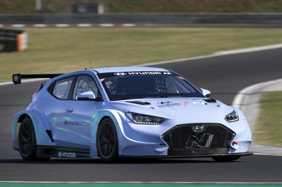  Hyundai Veloster N ETCR 2019 года  (фото 11 из 15)